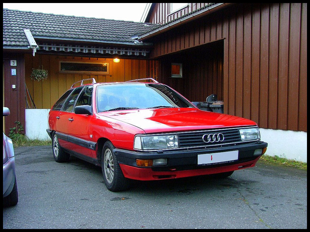 Audi 100