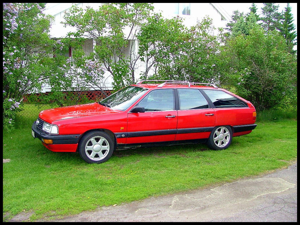 Audi 100
