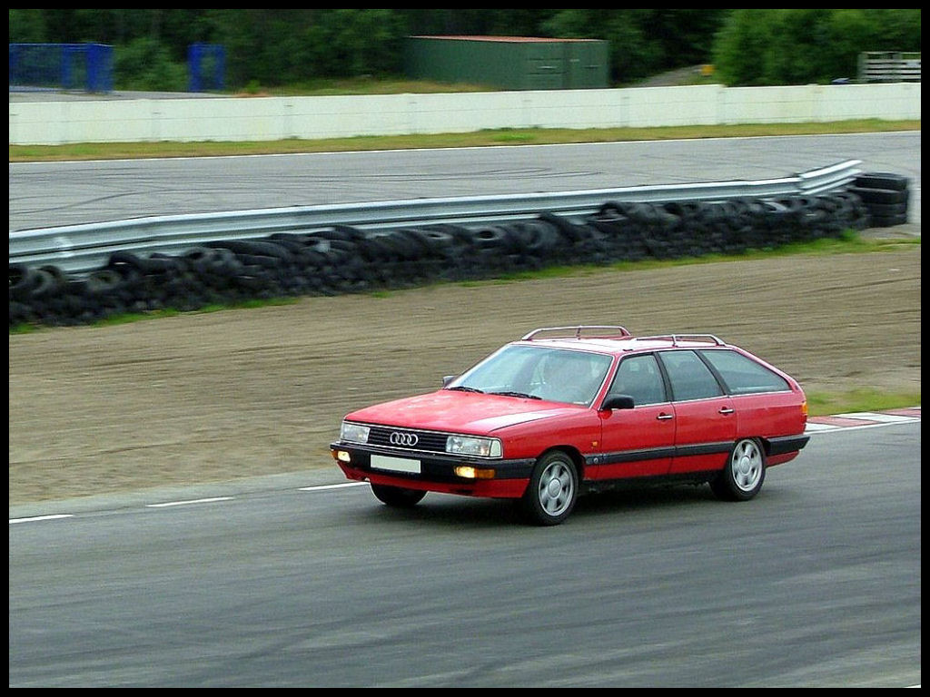Audi 100