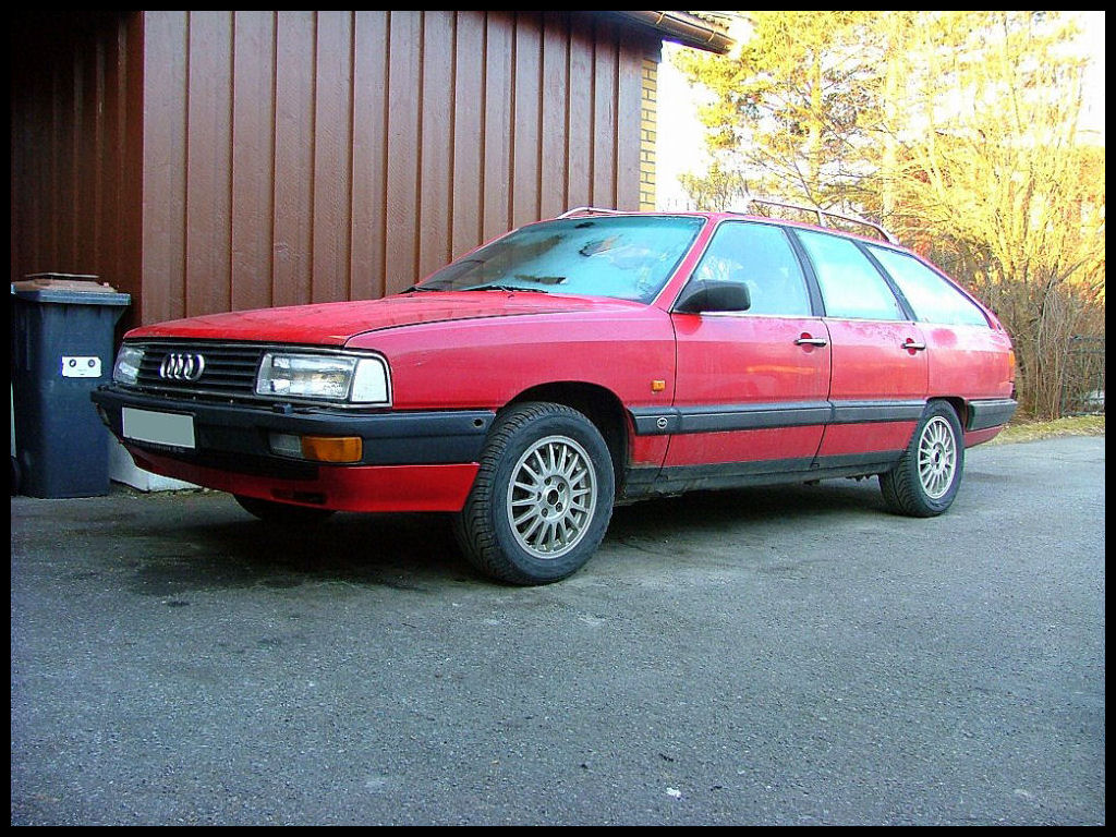 Audi 100