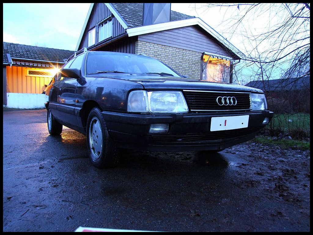 Audi 100