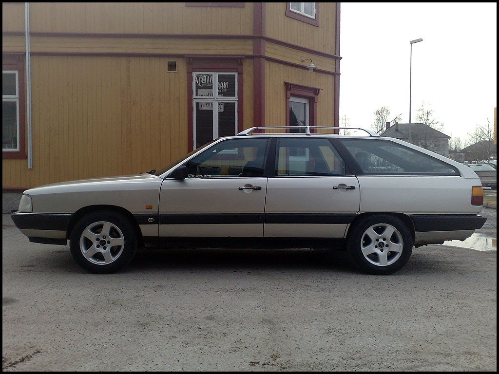 Audi 100