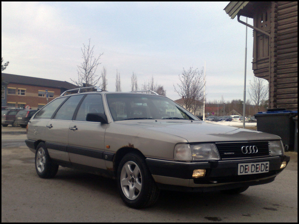 Audi 100