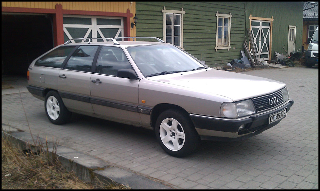 Audi 100