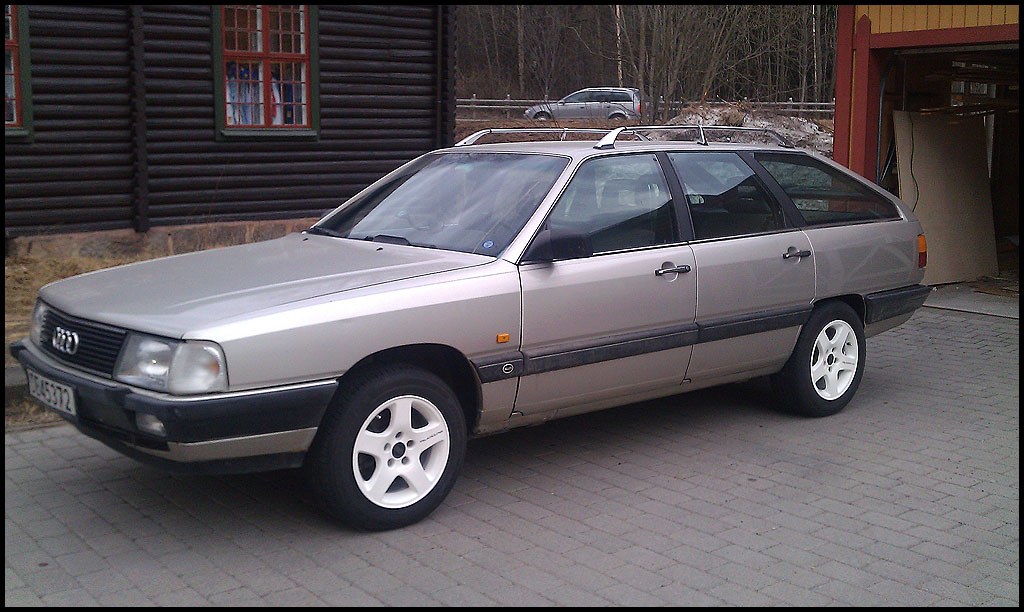 Audi 100