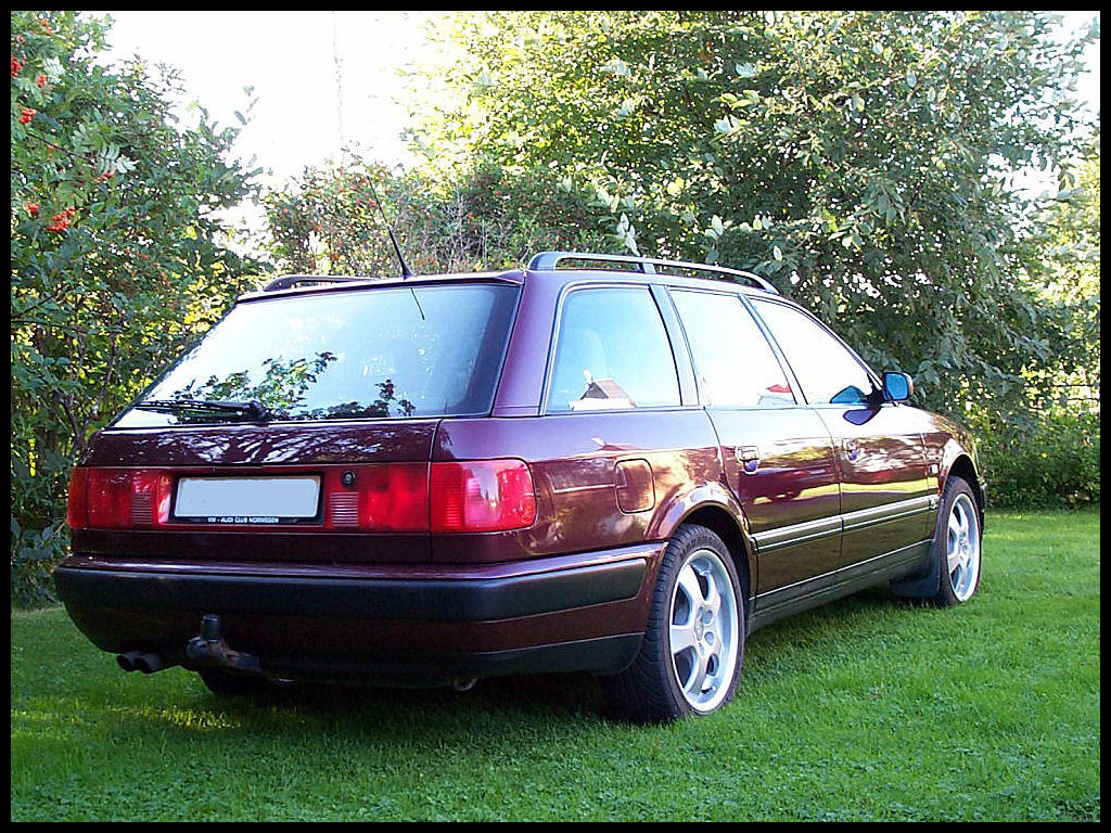 Audi 100
